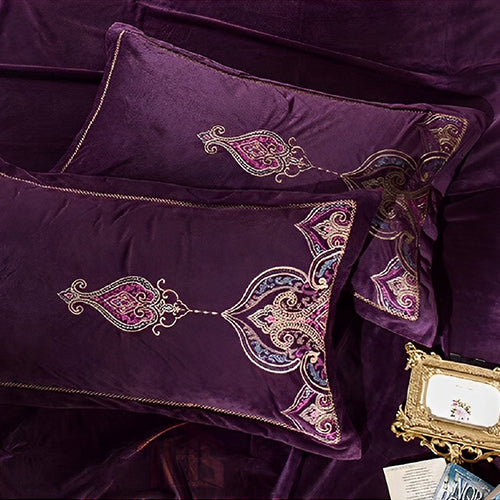 Luxurious Embroidered Velvet Duvet Set